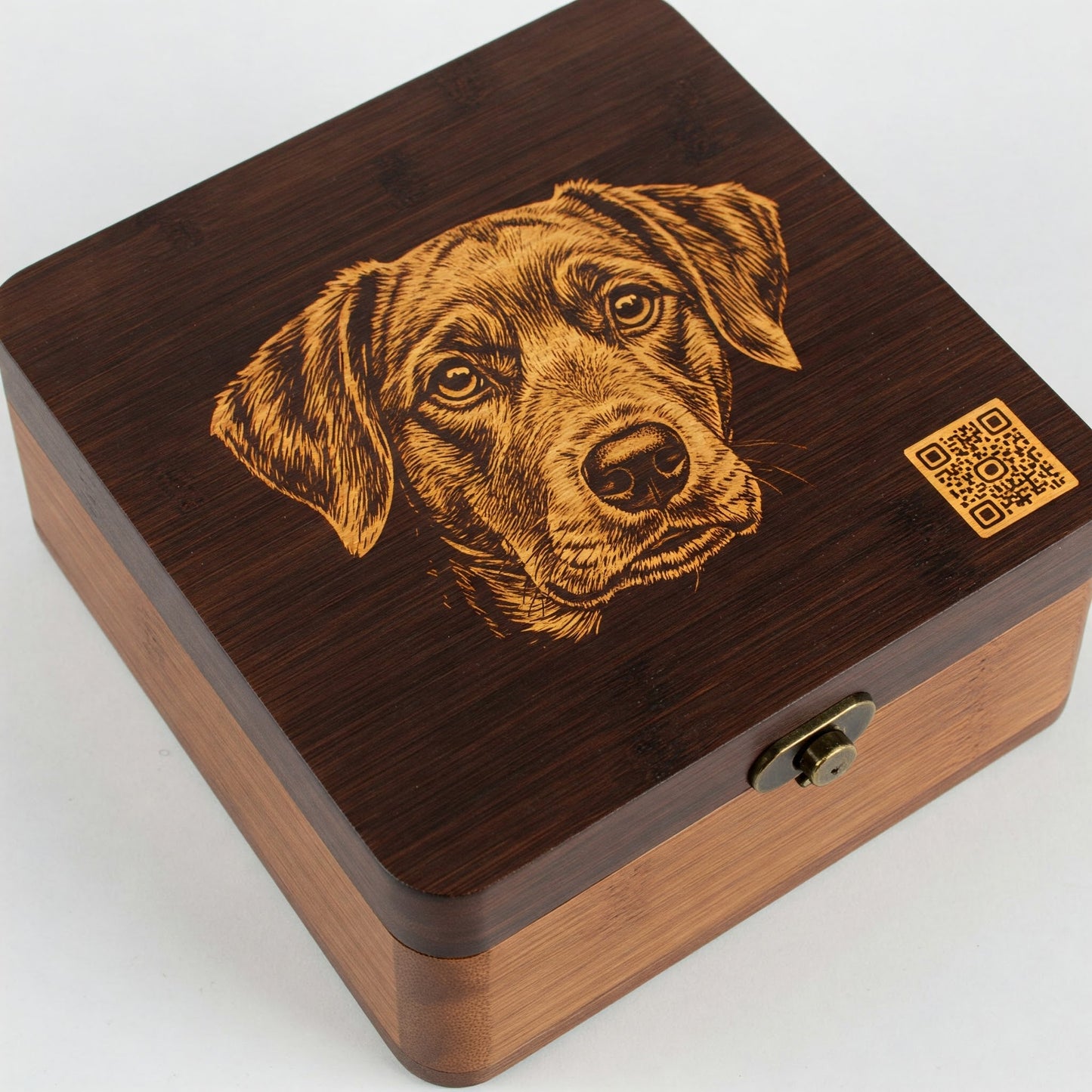 Personalized Urn for Pets with QR Code Memorial